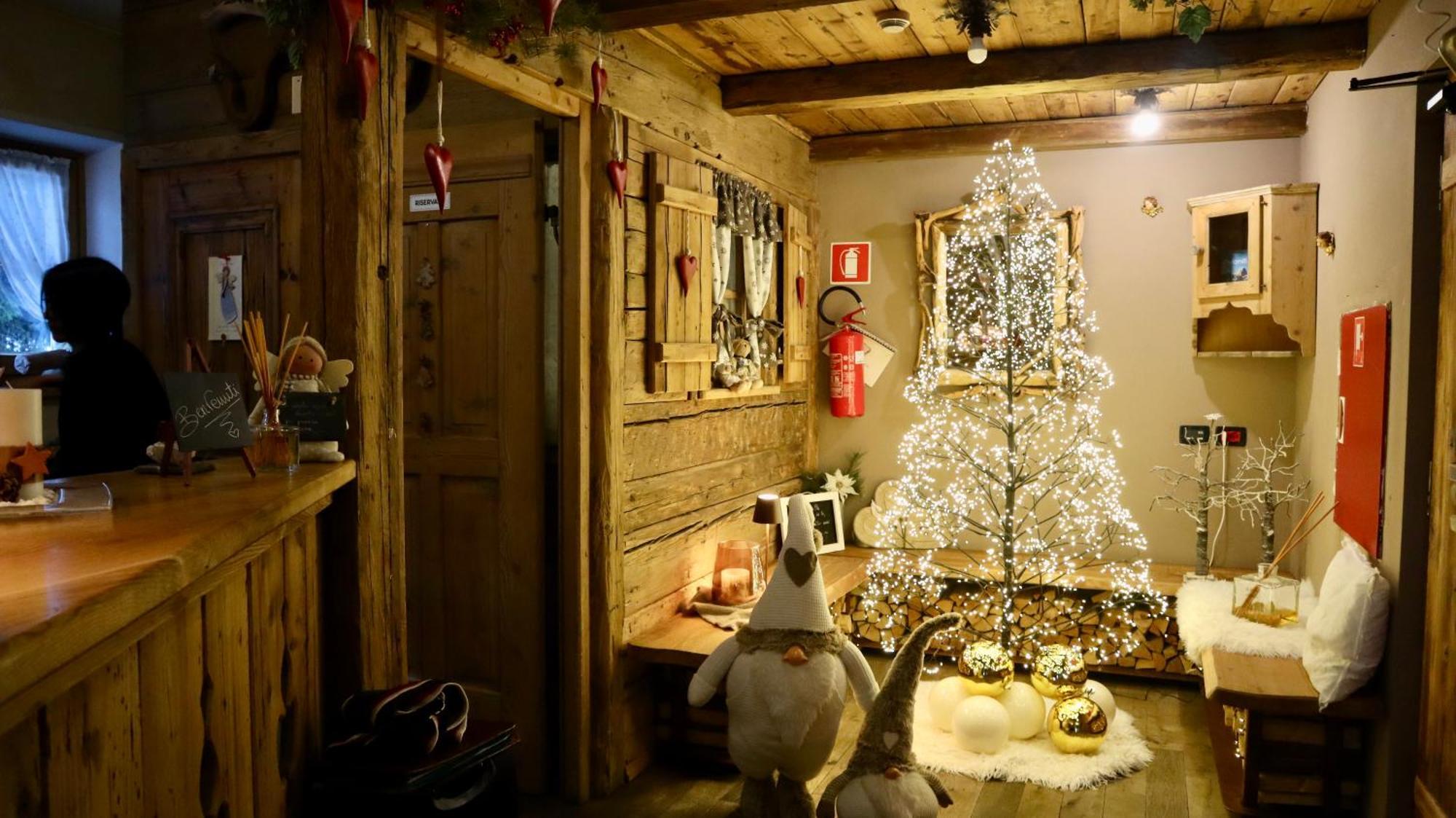 Hotel Garni San Nicolo ปอซซาดิฟัซซา ภายนอก รูปภาพ